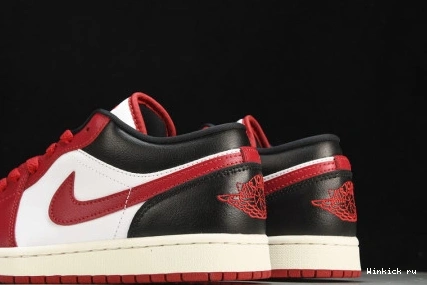 Low Reverse Black  Toe 1 Retro Jordan 0825